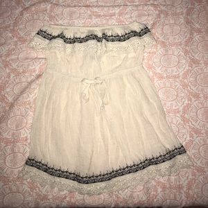 Very cute flowy off the shoulder top !